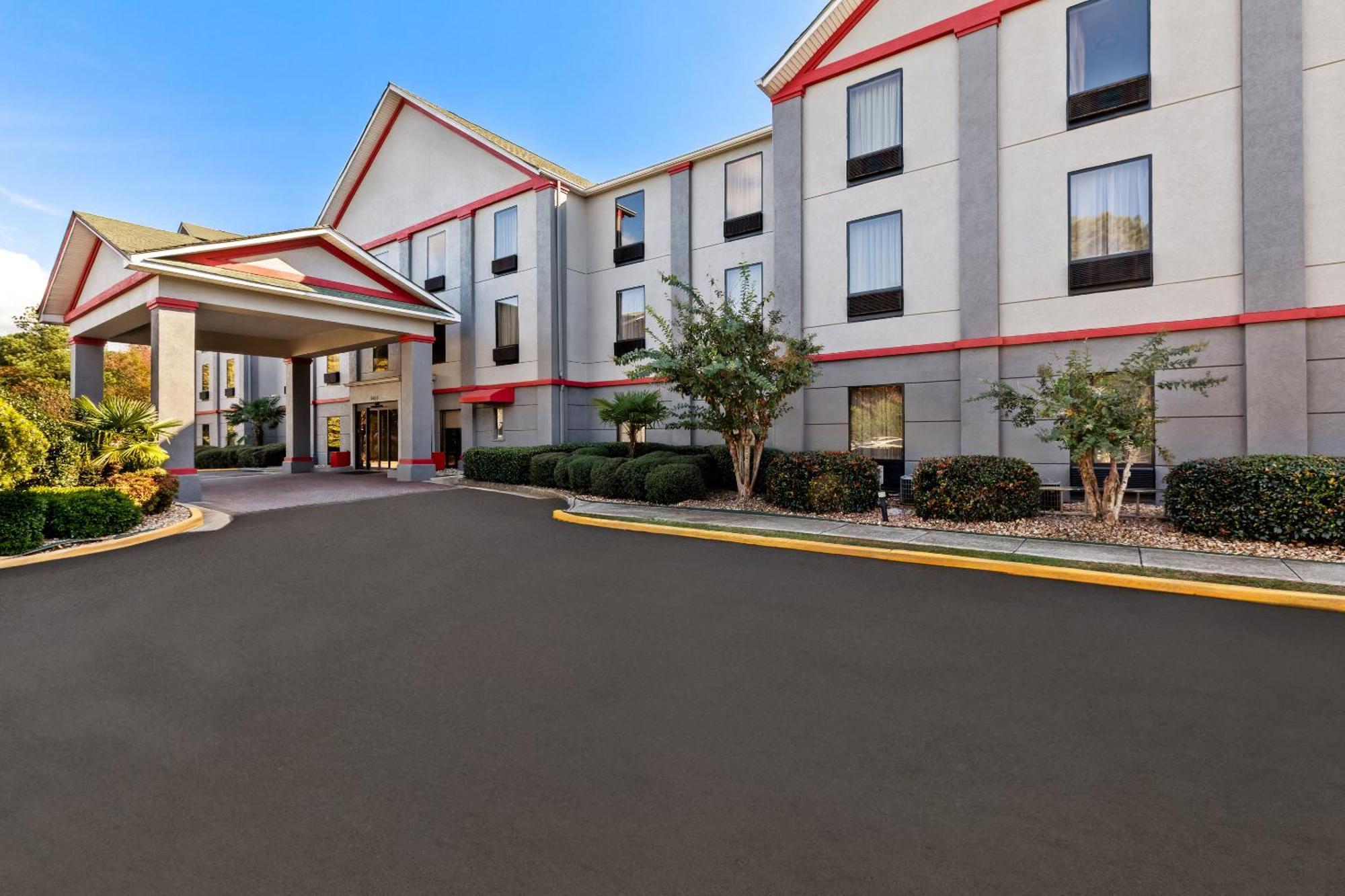 Red Roof Plus+ & Suites Atlanta Airport South College Park Exterior foto